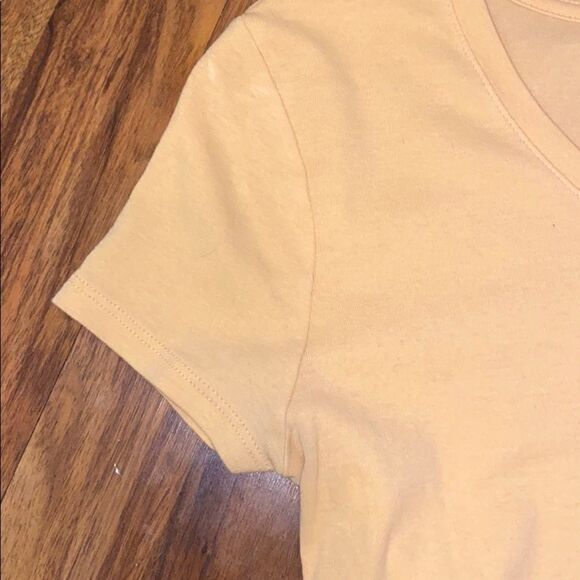 Faded Glory Solid V-Neck Tee Pastel Orange - Picture 4 of 5